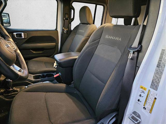 Used 2018 Jeep Wrangler Unlimited Sahara image 17