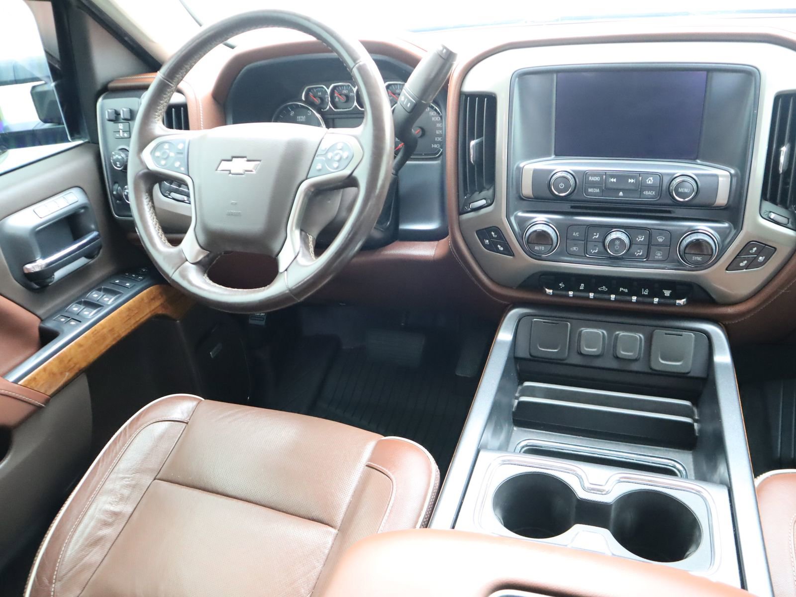 Used 2019 Chevrolet Silverado 2500 High Country w/ Duramax Plus Package AWD/4WD image 31