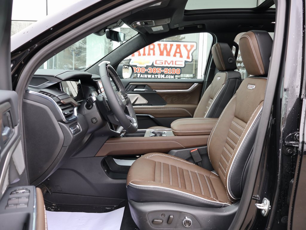 New 2026 GMC Acadia Denali Ultimate w/ LPO, Floor Liner Package image 12