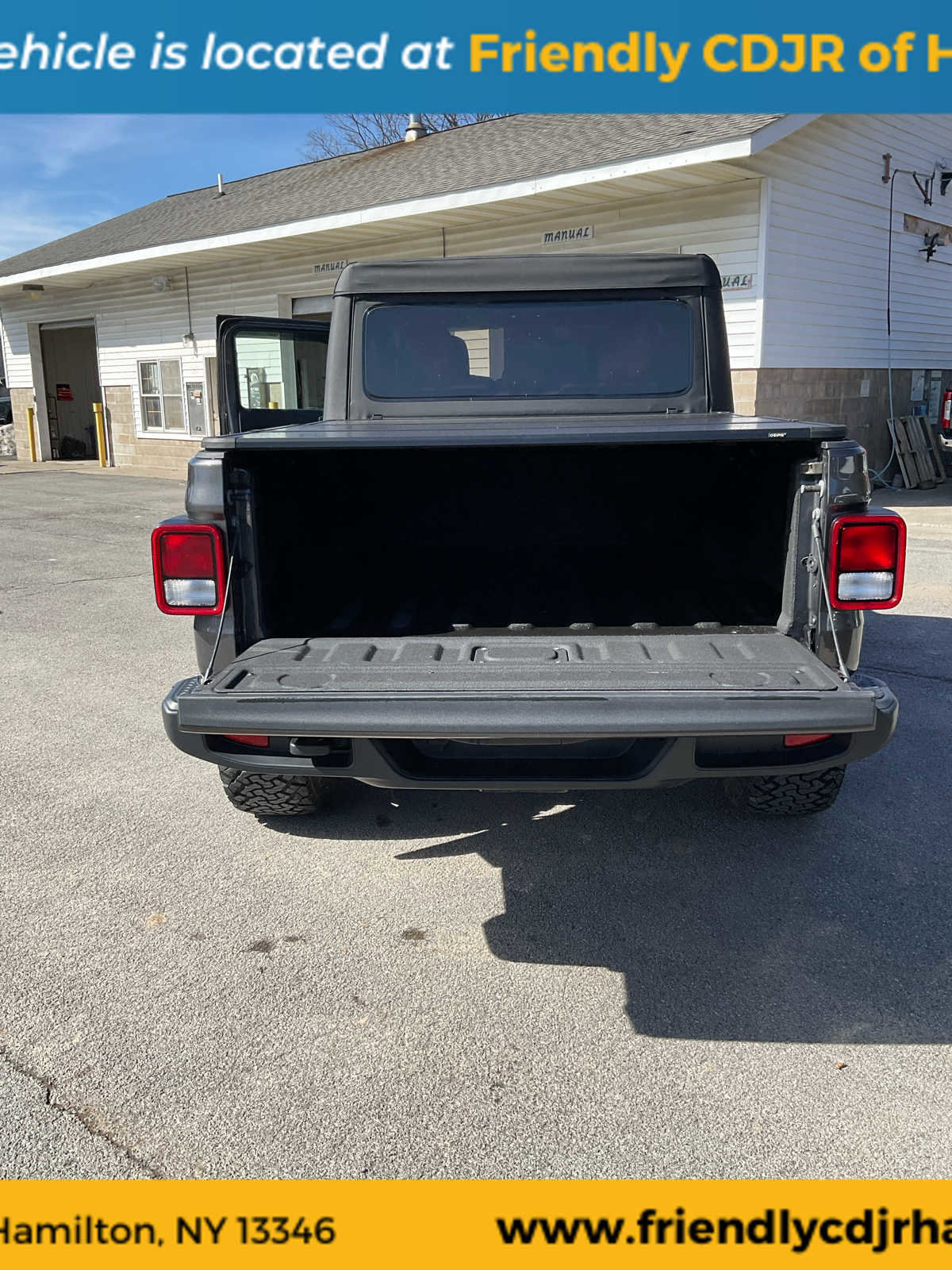 Used 2022 Jeep Gladiator Sport image 23