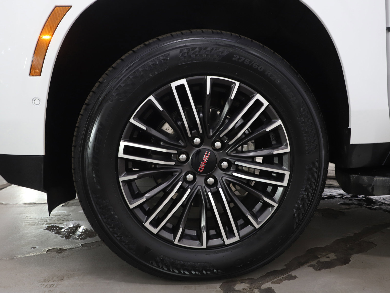 Used 2025 GMC Yukon XL Elevation w/ Elevation Premium Package image 35