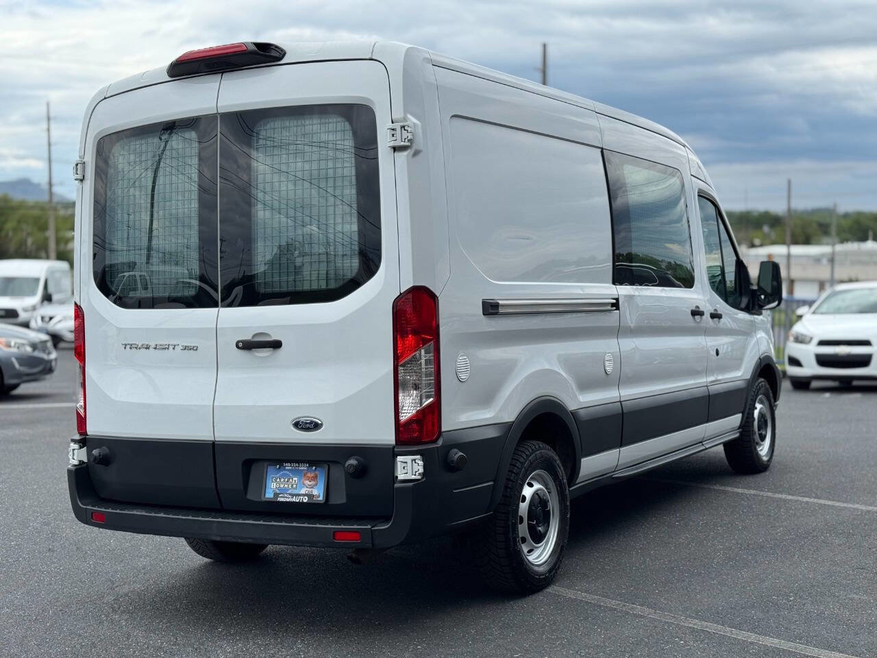 Used 2018 Ford Transit 350 148 Medium Roof RWD image 4