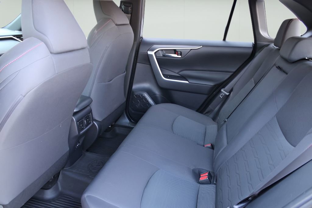 Used 2023 Toyota RAV4 SE w/ Weather & Moonroof Package image 19