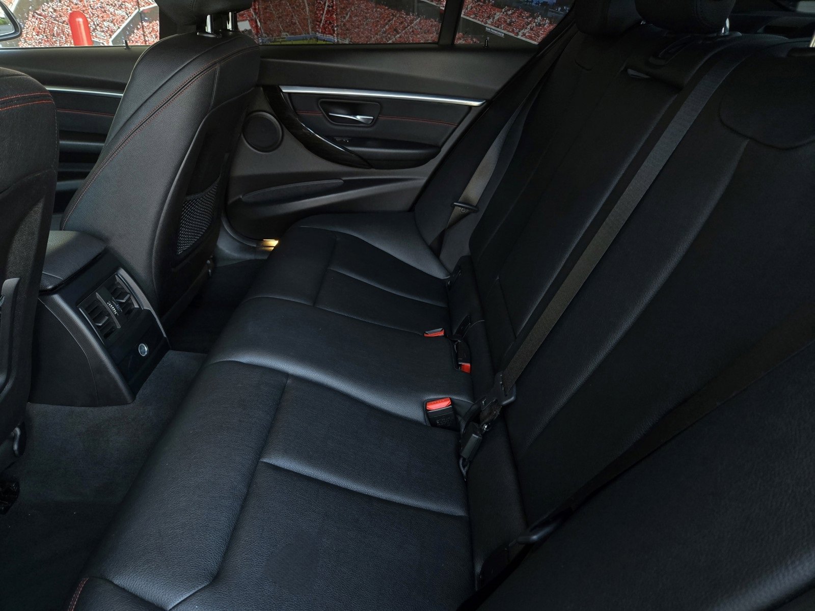 Used 2018 BMW 330i Sedan image 9