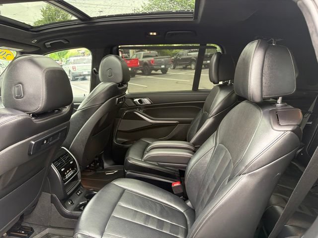 Used 2020 BMW X7 xDrive40i w/ M Sport Package AWD/4WD image 31