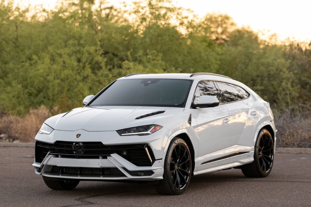Used 2023 Lamborghini Urus S AWD/4WD image 5