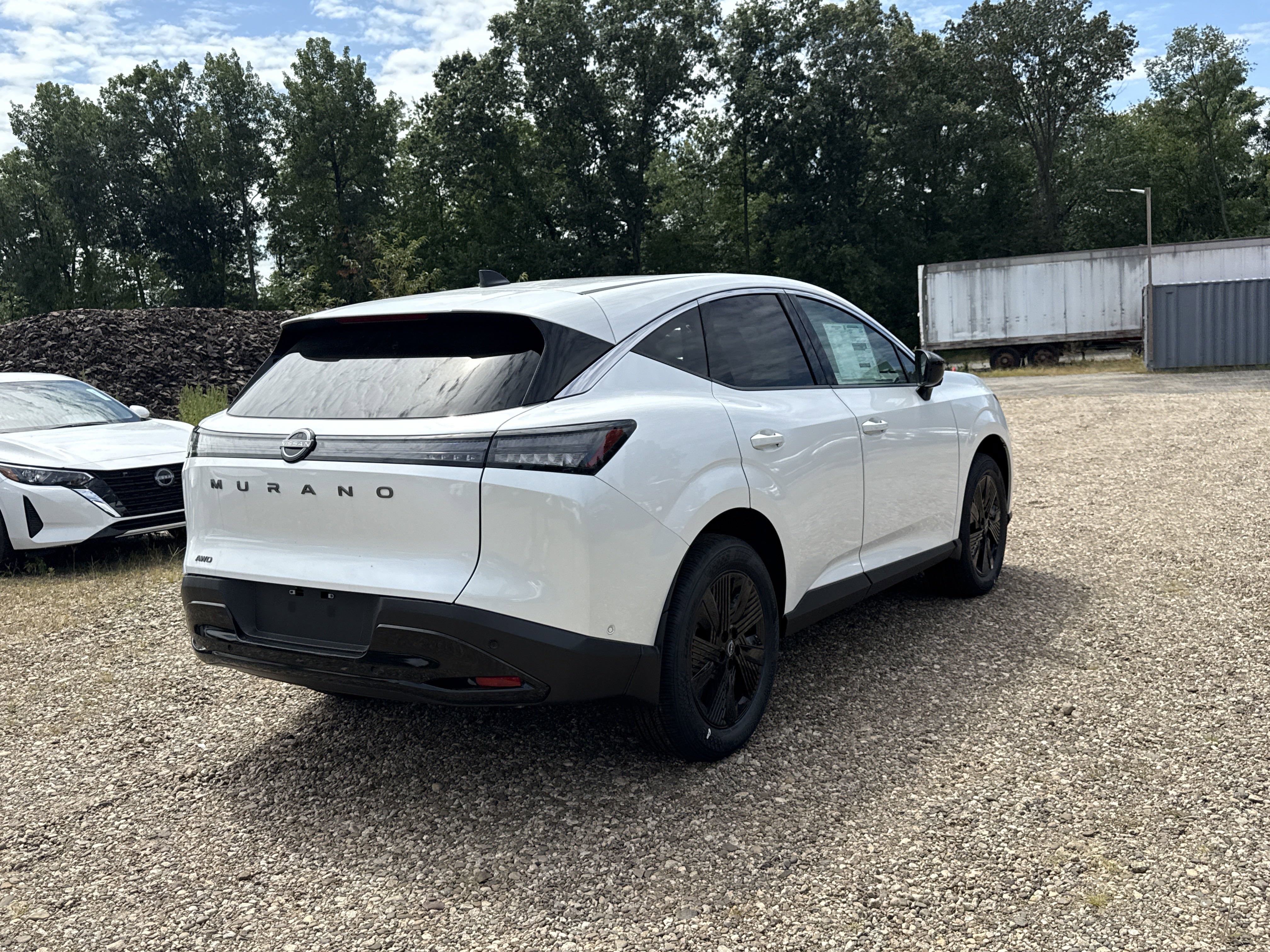New 2025 Nissan Murano SV image 3