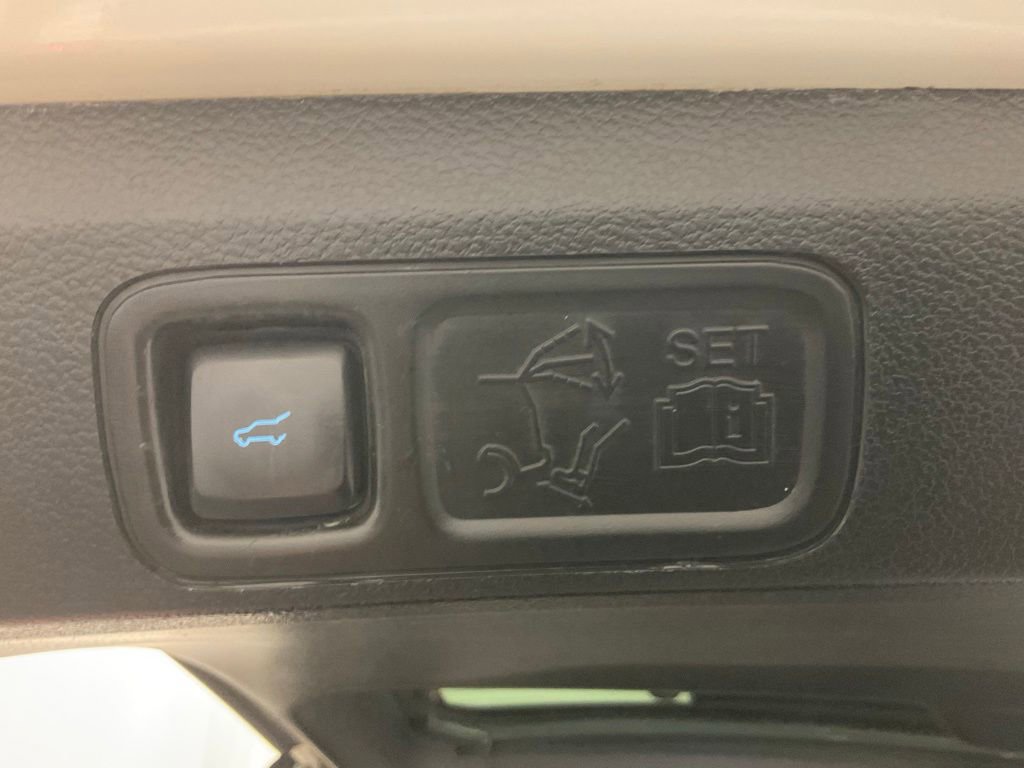 Used 2021 Ford Expedition Max XLT AWD/4WD image 36