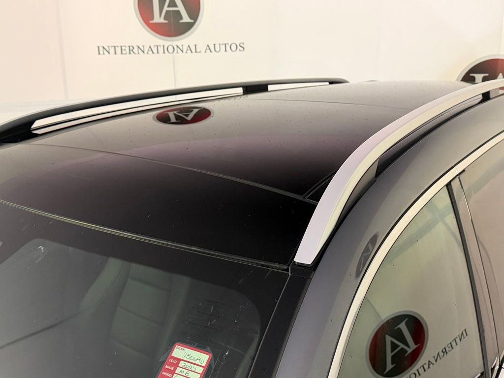 Used 2025 Mercedes-Benz GLS 450 4MATIC image 9