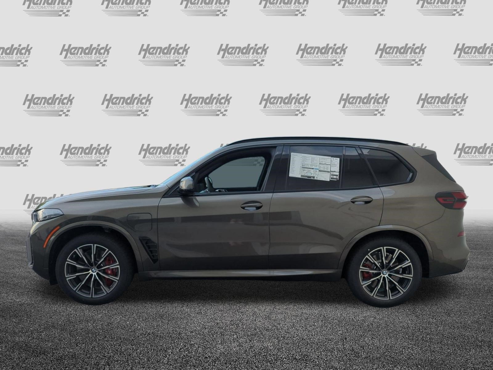 New 2026 BMW X5 xDrive50e w/ M Sport Package AWD/4WD image 7