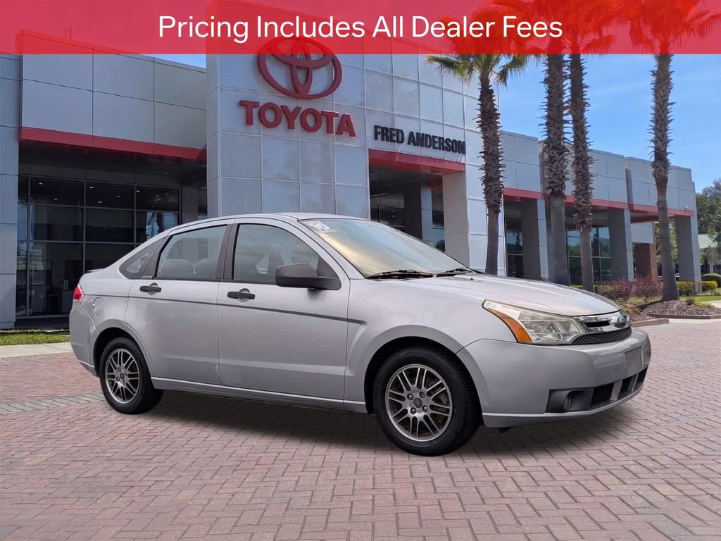 Used 2010 Ford Focus SE
