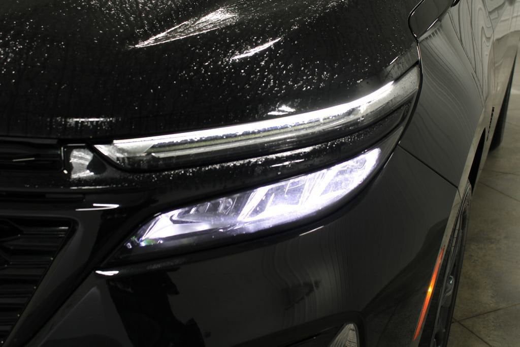 Used 2024 Chevrolet Equinox RS w/ RS Leather Package image 33