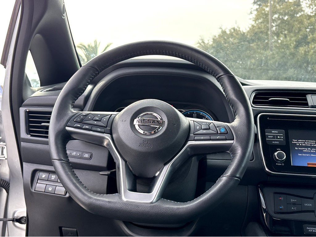Used 2019 Nissan Leaf SV w/ SV Technology Package image 10