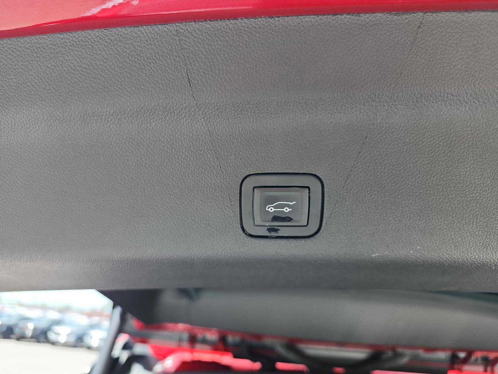 Used 2024 GMC Yukon Denali image 12