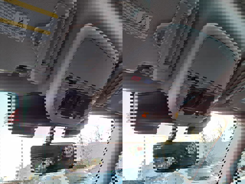 Used 2022 Subaru Forester Limited image 8