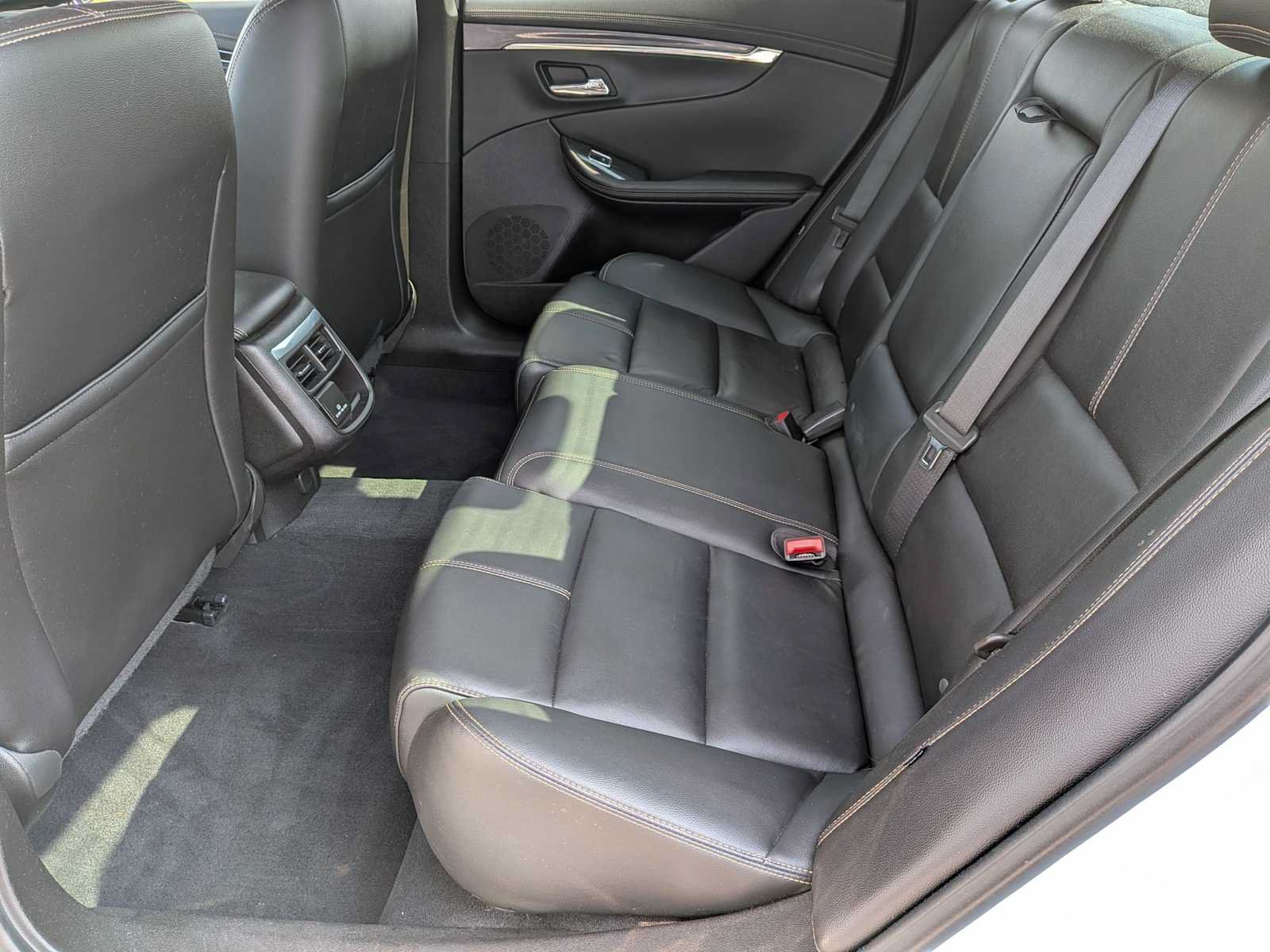 Used 2018 Chevrolet Impala LT w/ Sunroof and Spoiler Package FWD image 19