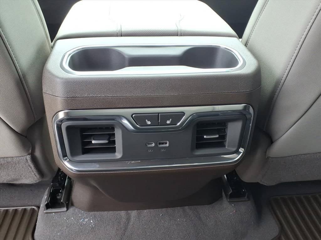 New 2026 Chevrolet Silverado 3500 LTZ w/ LTZ Plus Package AWD/4WD image 20