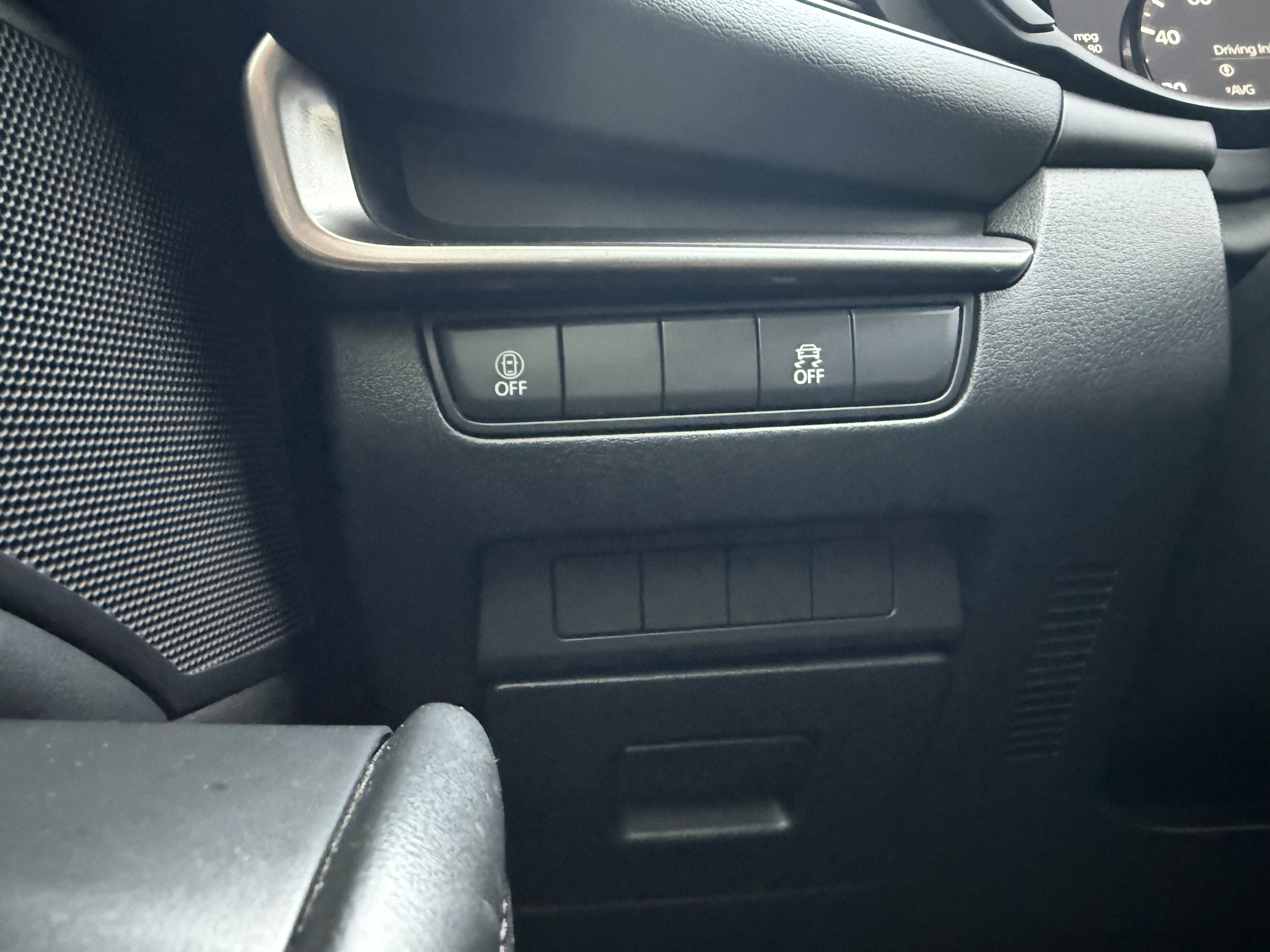 Used 2023 MAZDA MAZDA3 s image 23