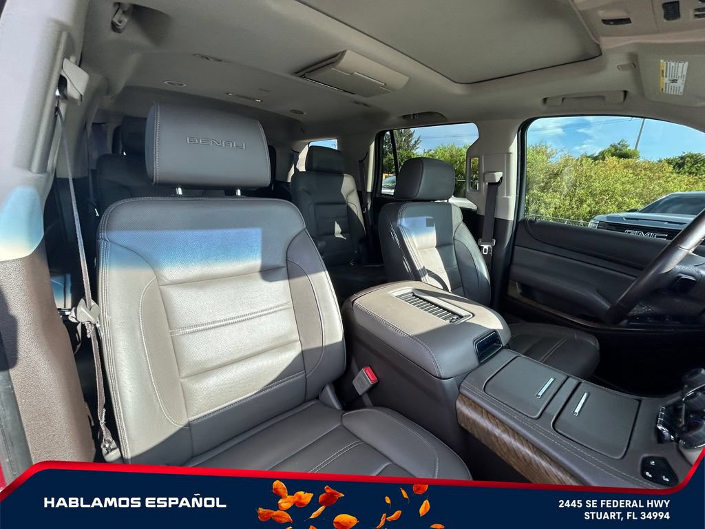 Used 2019 GMC Yukon Denali w/ Denali Ultimate Package AWD/4WD image 16