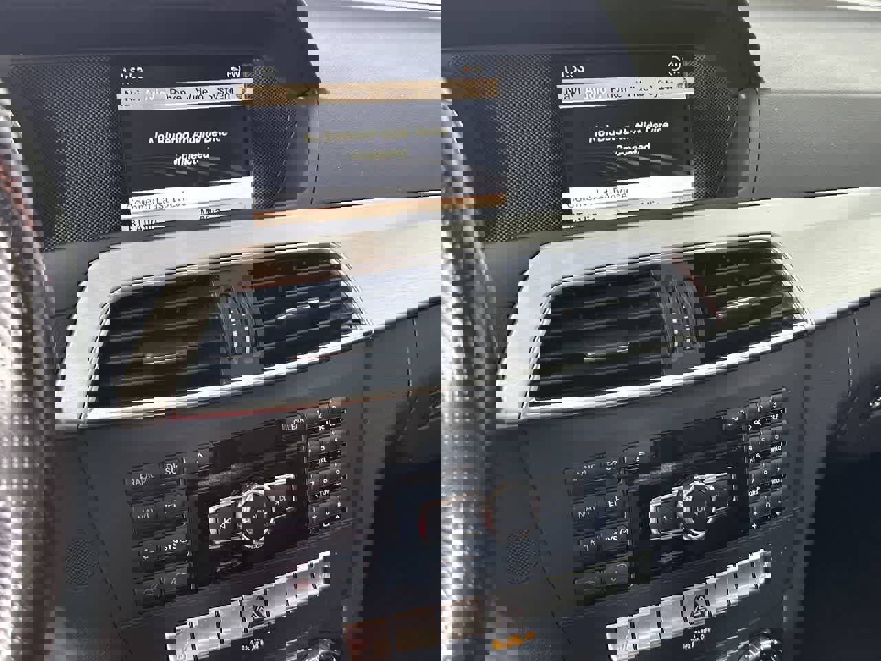 Used 2012 Mercedes-Benz C 300 Sport image 23