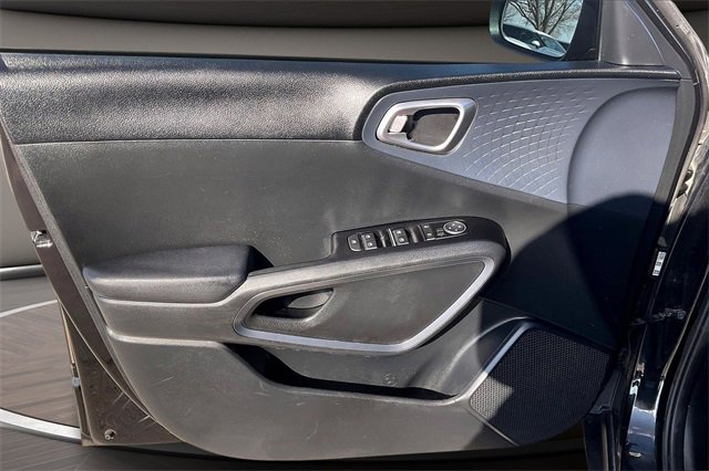 Used 2023 Kia Soul EX image 21