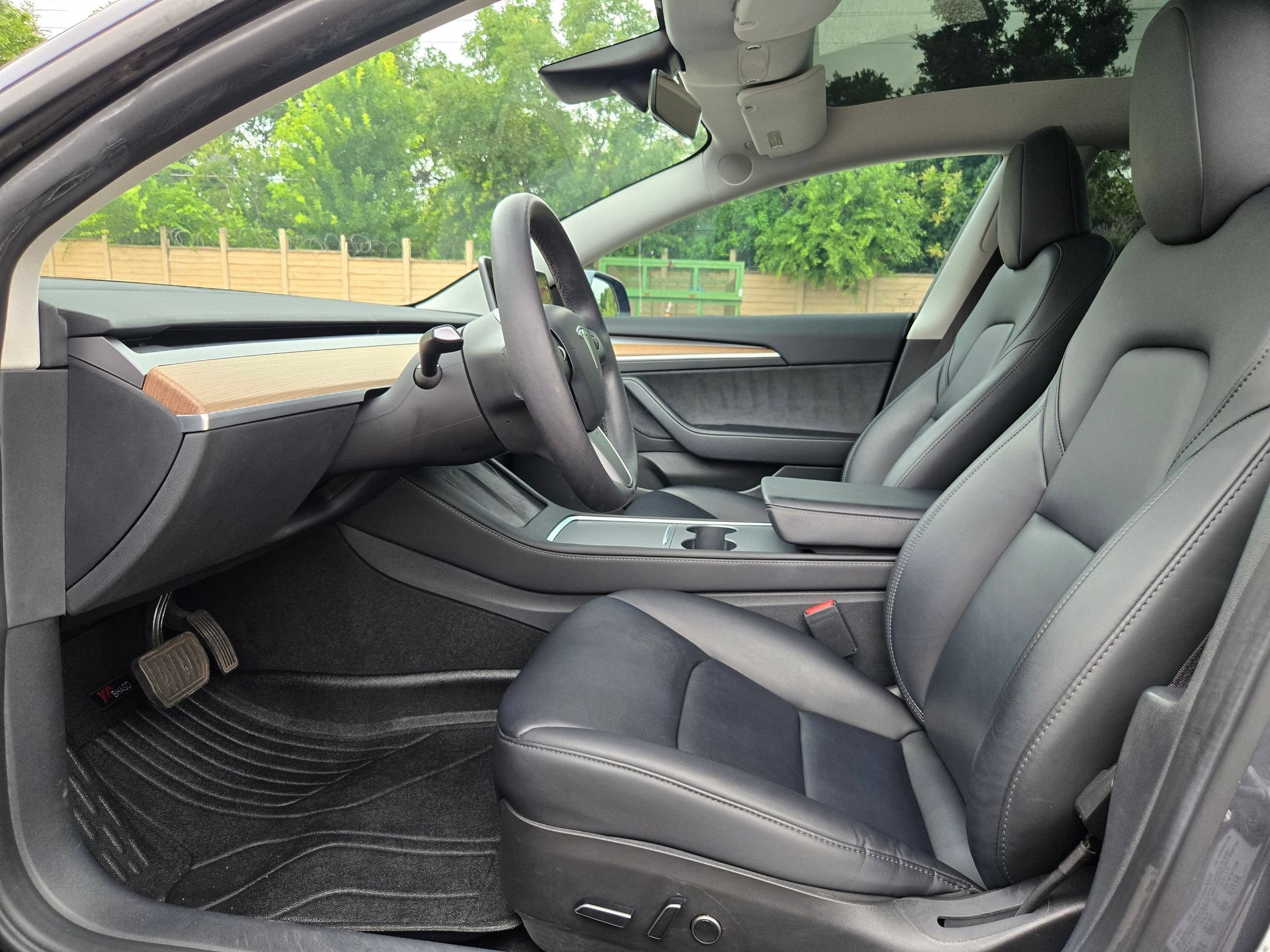 Used 2023 Tesla Model 3 Standard Range RWD image 10