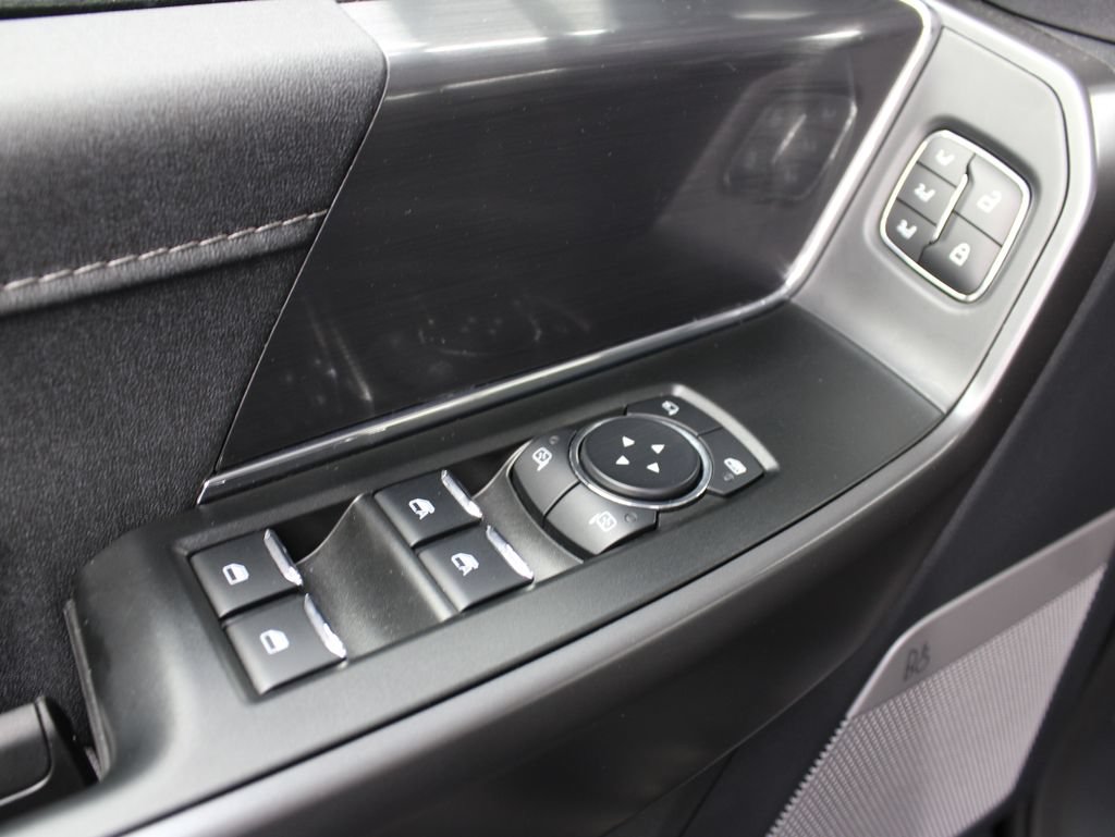 Used 2025 Ford F150 Lariat AWD/4WD image 76