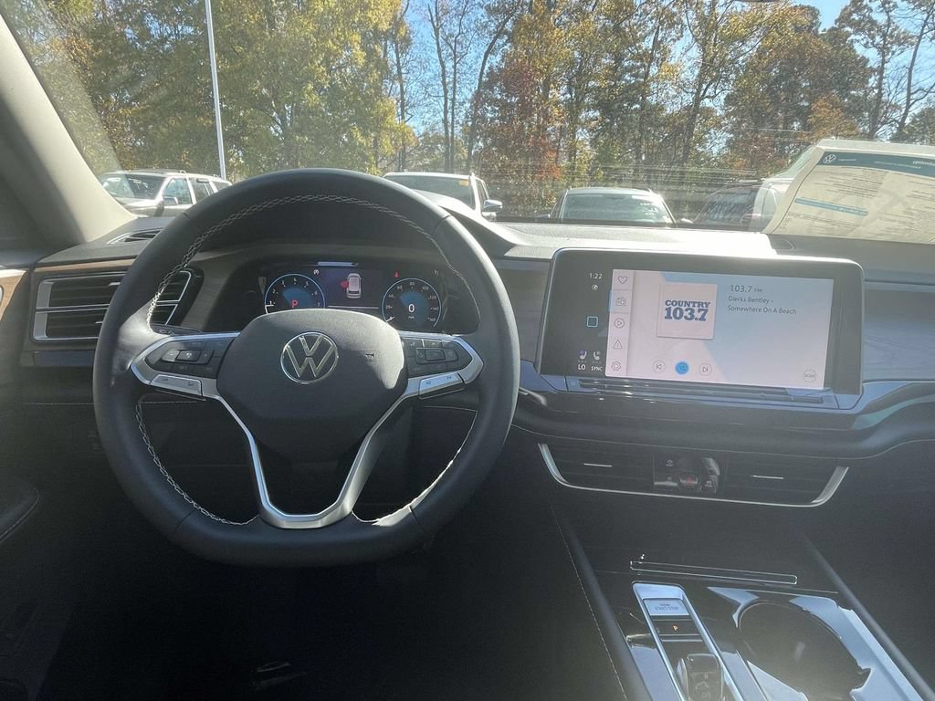 New 2026 Volkswagen Atlas SE FWD image 13