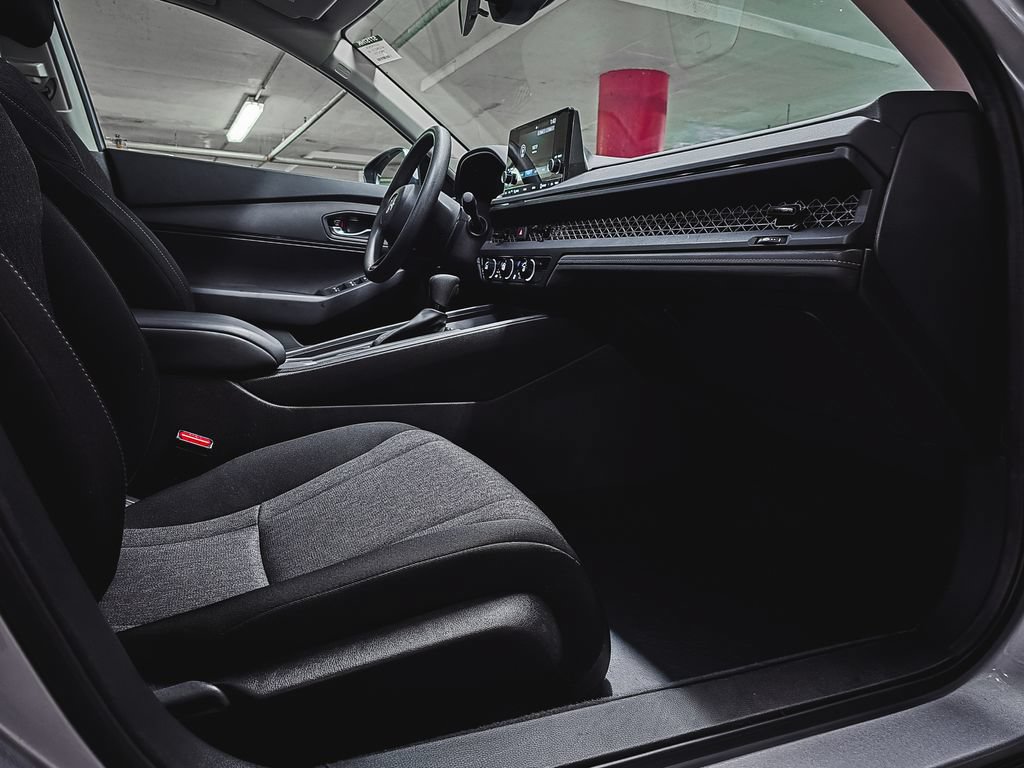Used 2023 Honda Accord LX image 33