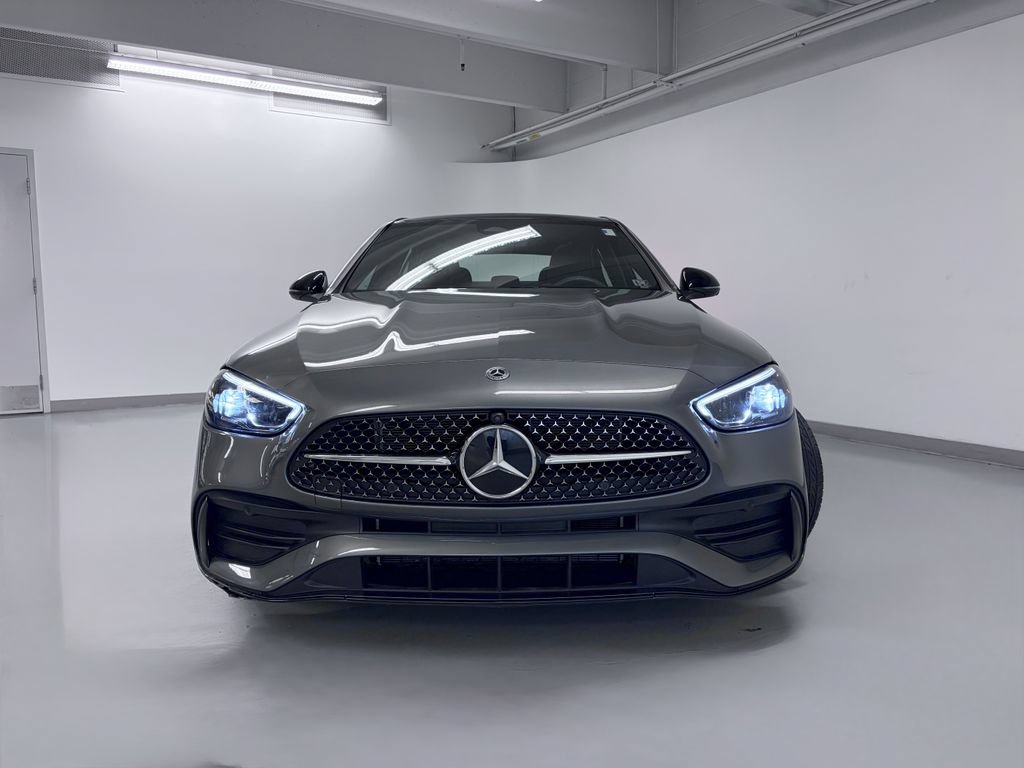 Used 2022 Mercedes-Benz C 300 4MATIC Sedan image 4