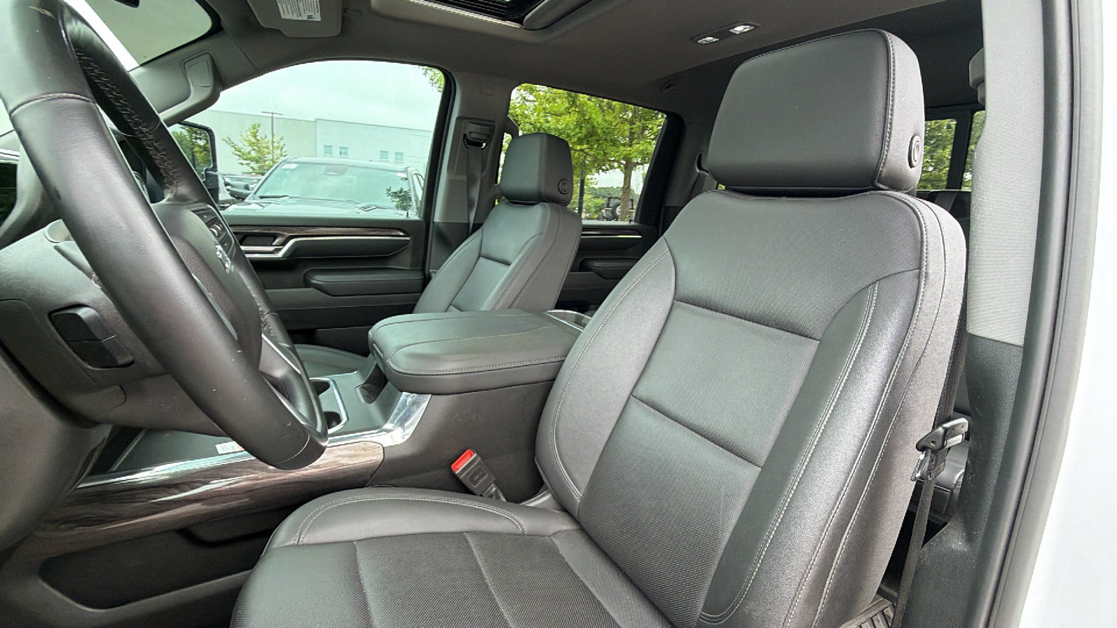 Used 2025 Chevrolet Silverado 2500 LTZ w/ Trail Boss Package AWD/4WD image 17