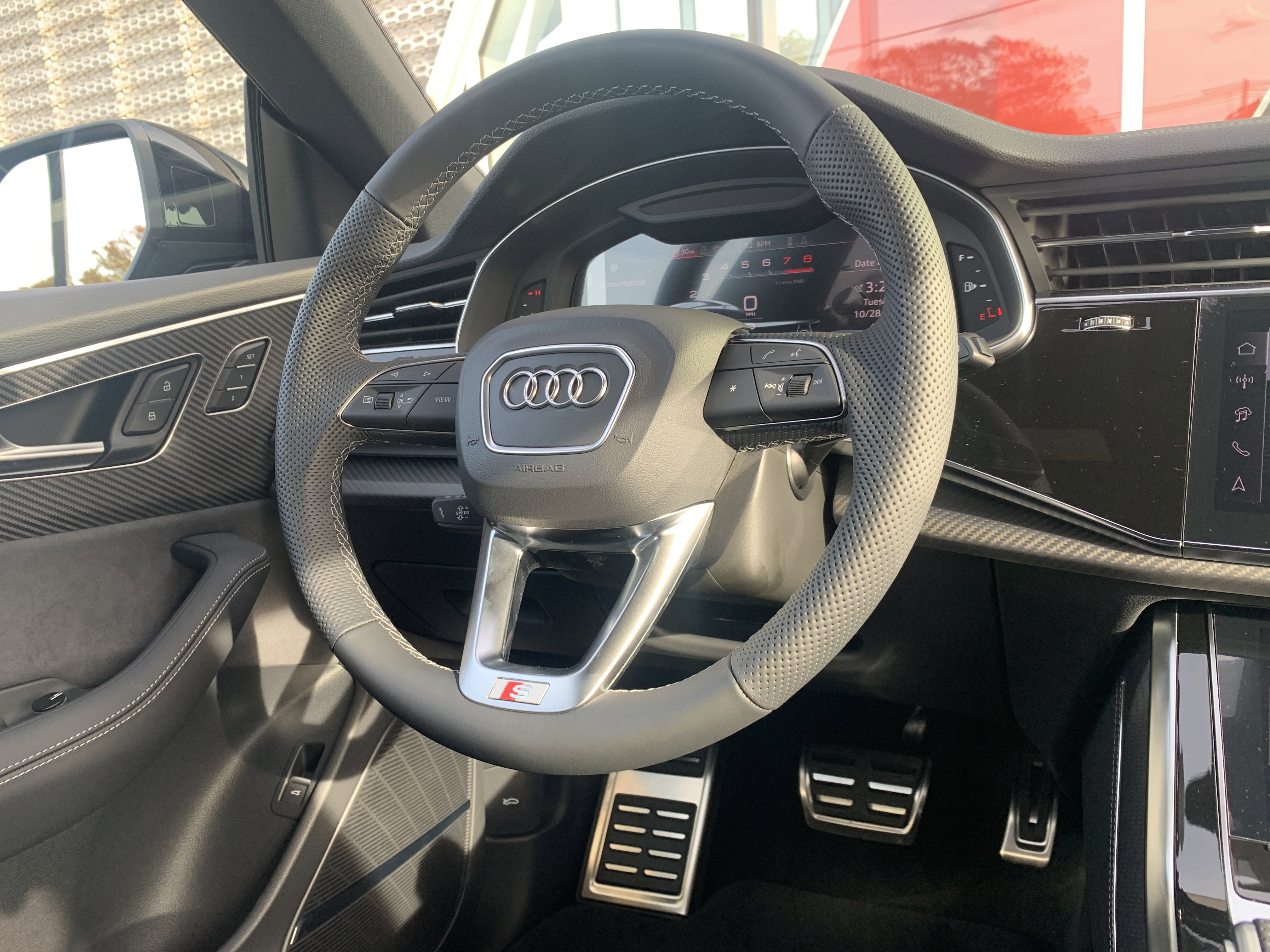 New 2026 Audi SQ8 Premium Plus image 36