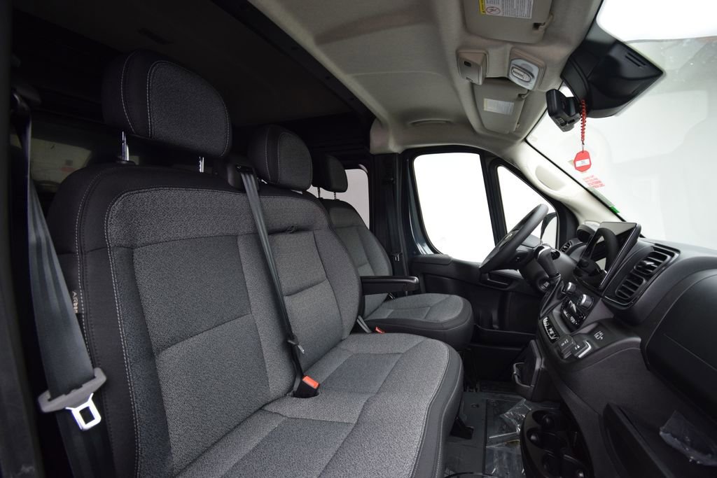 New 2026 RAM ProMaster 3500 w/ Crew Van Package FWD image 16