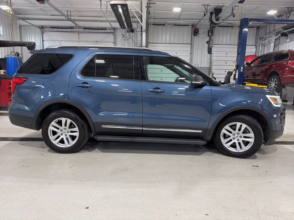 Used 2019 Ford Explorer XLT w/ Equipment Group 202A image 12