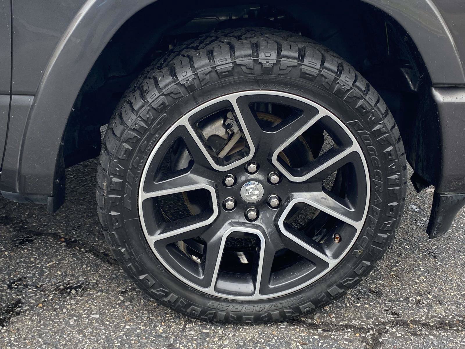 Used 2022 RAM 1500 Laramie AWD/4WD image 11