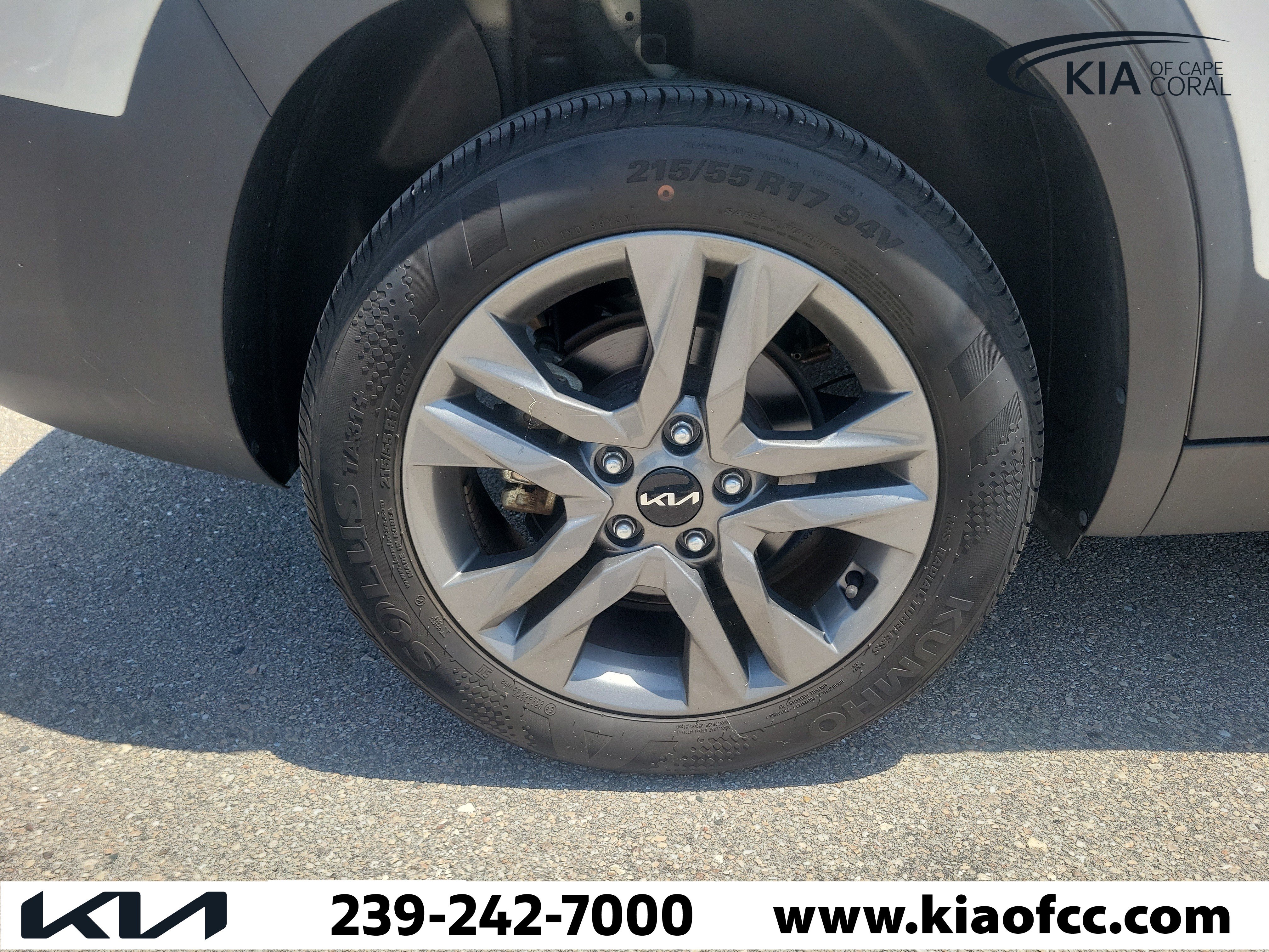 Used 2023 Kia Seltos LX AWD/4WD image 10