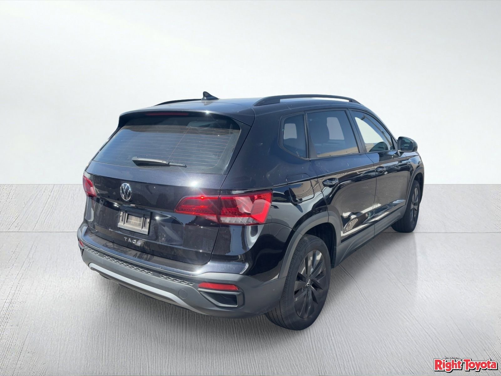 Used 2023 Volkswagen Taos S w/ IQ Drive S Package image 4