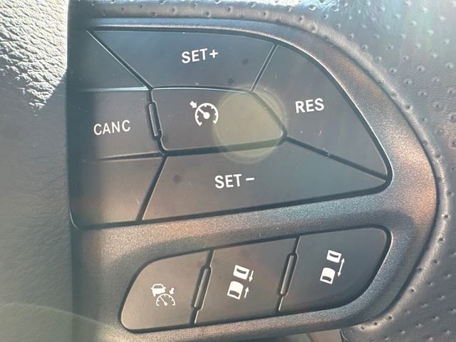 Used 2025 Dodge Durango GT AWD/4WD image 31