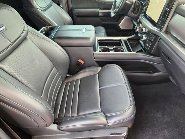 Used 2025 Ford F250 Platinum image 11
