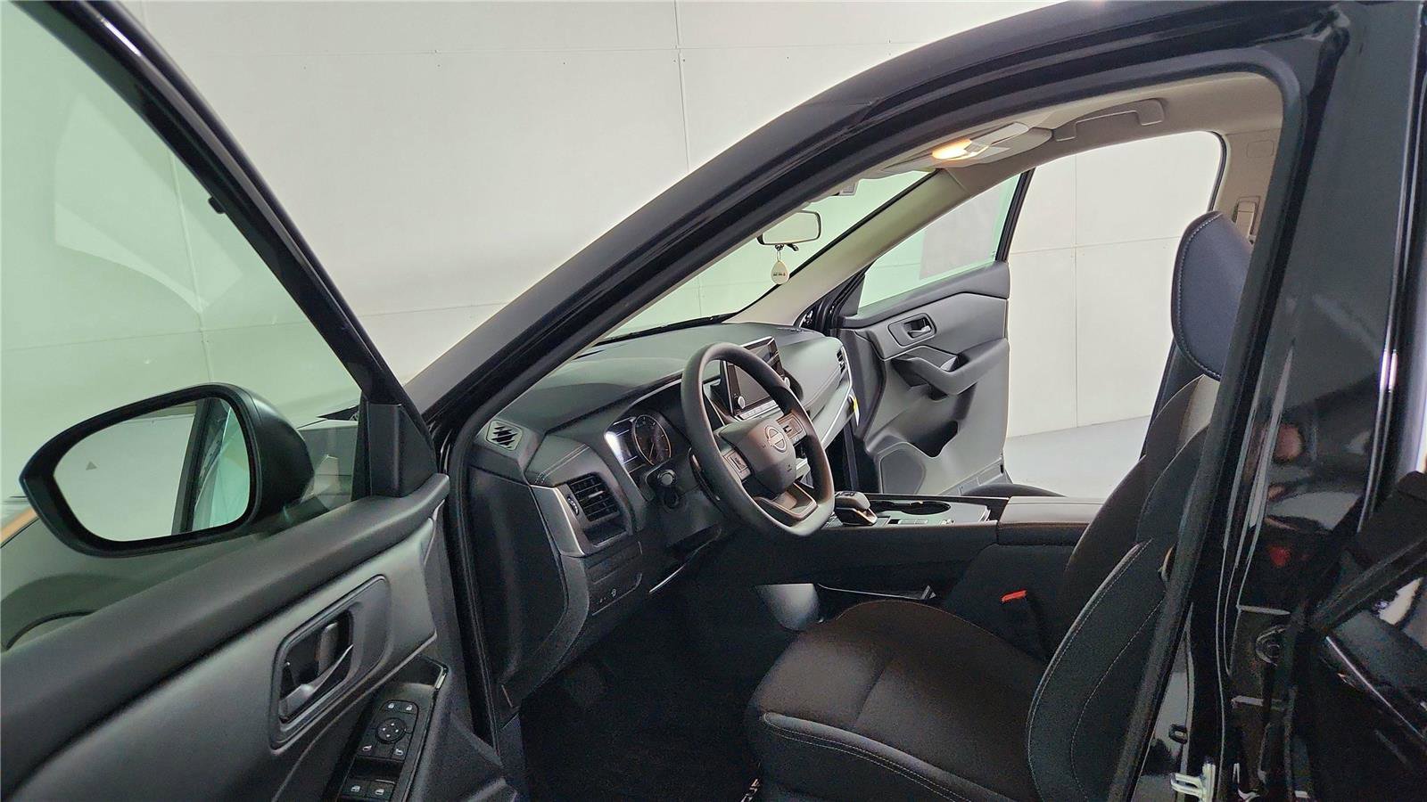 Certified 2026 Nissan Rogue S image 15