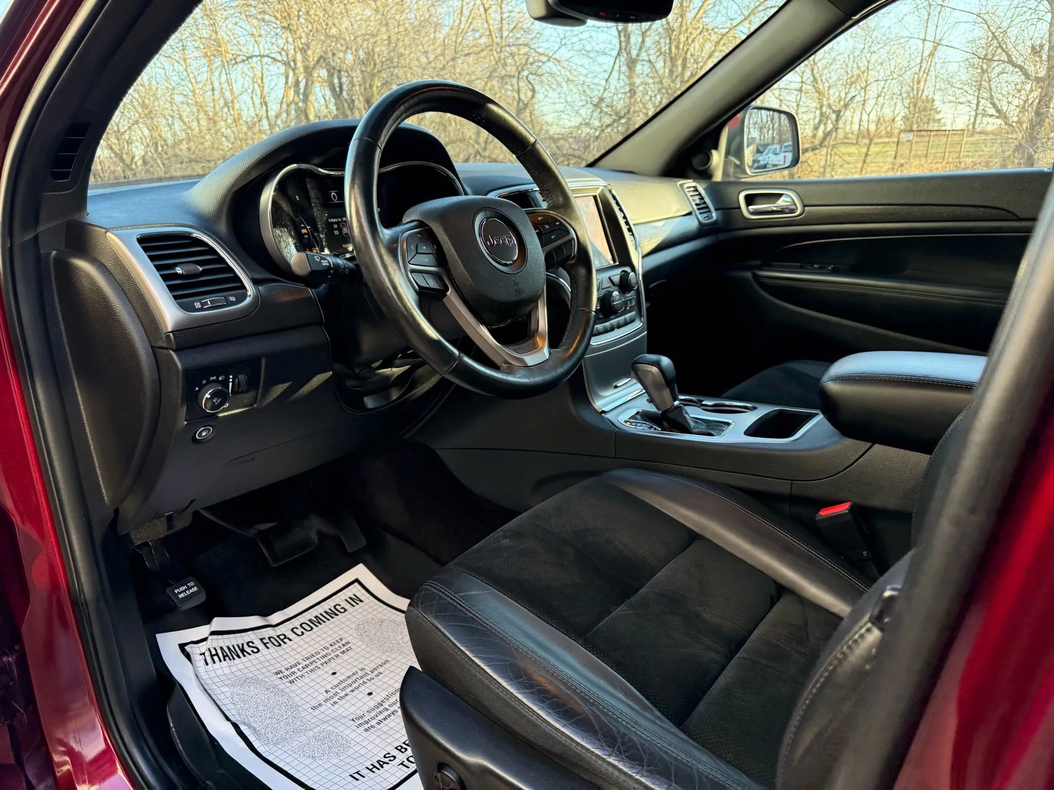 Used 2018 Jeep Grand Cherokee Altitude image 16