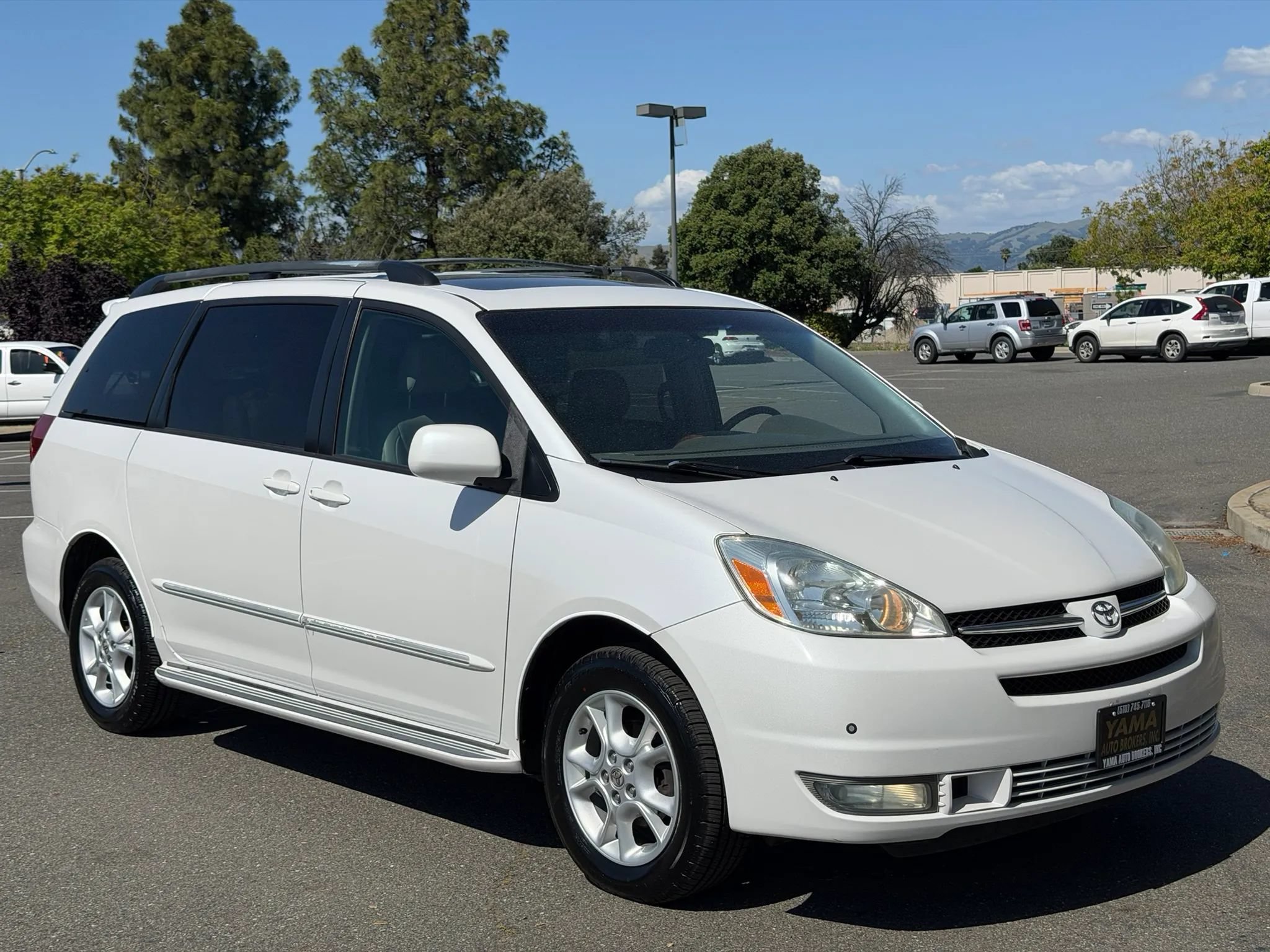 Used 2005 Toyota Sienna XLE Limited w/ XLE Limited Pkg 2 AWD/4WD image 7
