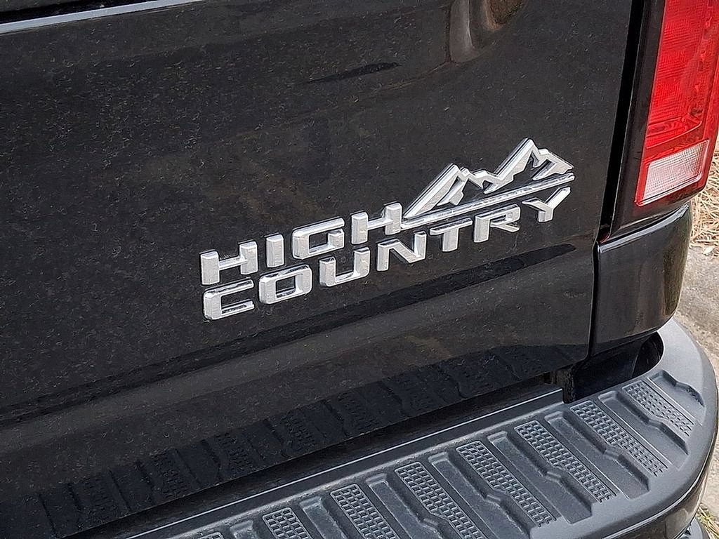 Used 2024 Chevrolet Silverado 3500 High Country w/ High Country Premium Package AWD/4WD image 25