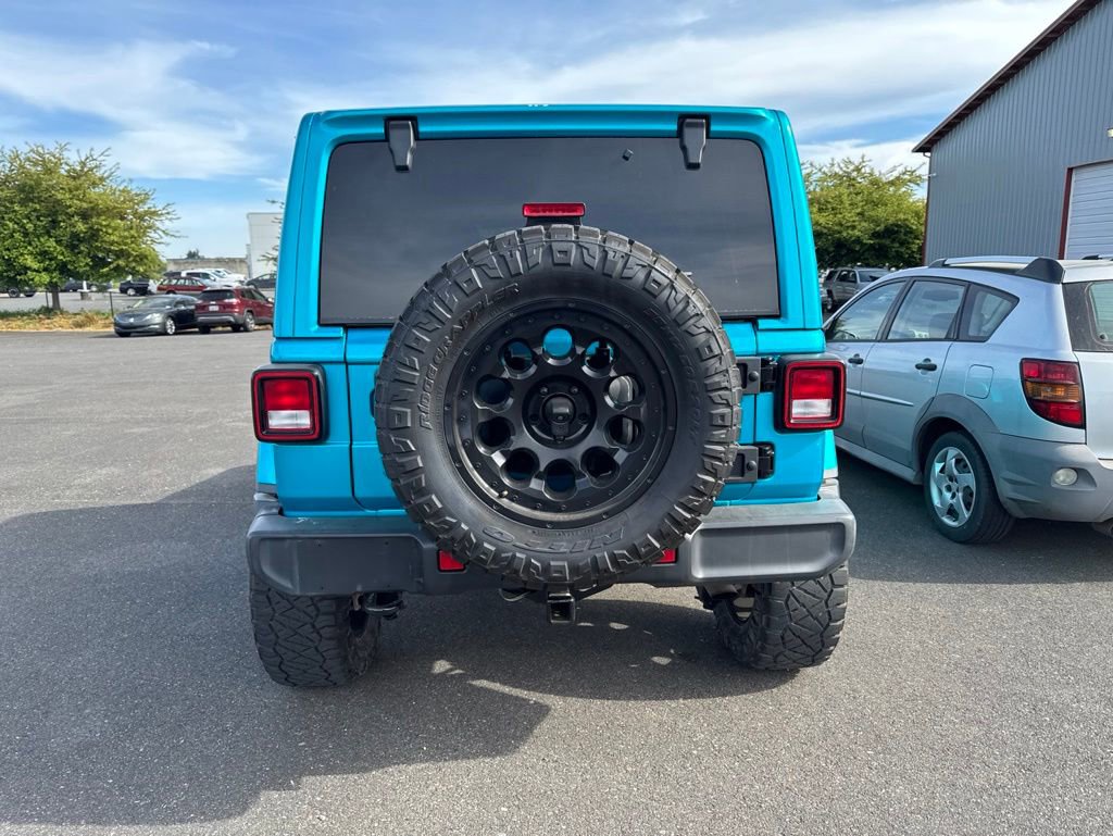 Used 2018 Jeep Wrangler Unlimited Sahara w/ Cold Weather Group AWD/4WD image 3