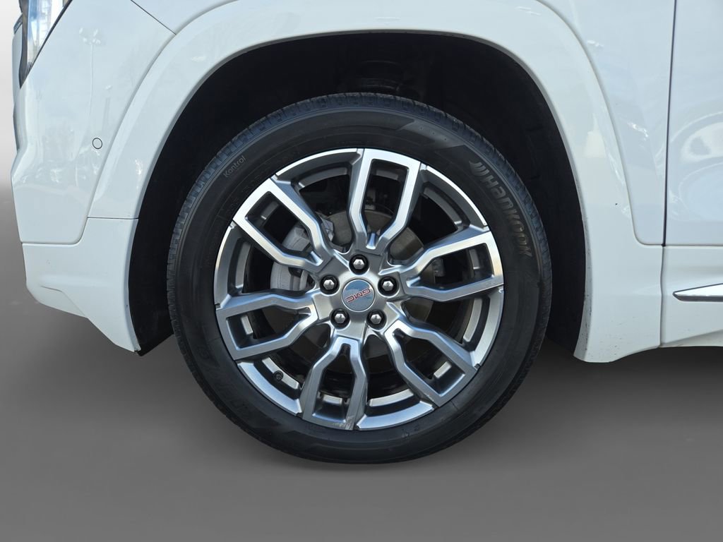 Used 2023 GMC Terrain Denali w/ Denali Premium Package image 16