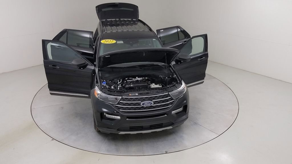 Certified 2022 Ford Explorer XLT w/ Equipment Group 202A image 46