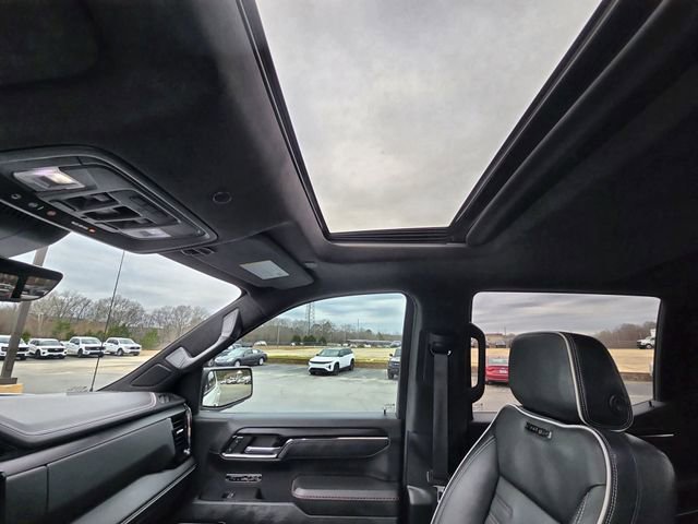 Used 2024 GMC Sierra 1500 AT4X image 27