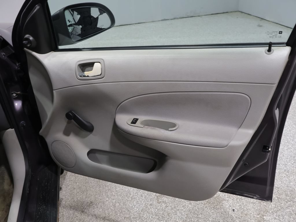Used 2006 Chevrolet Cobalt LS FWD image 22