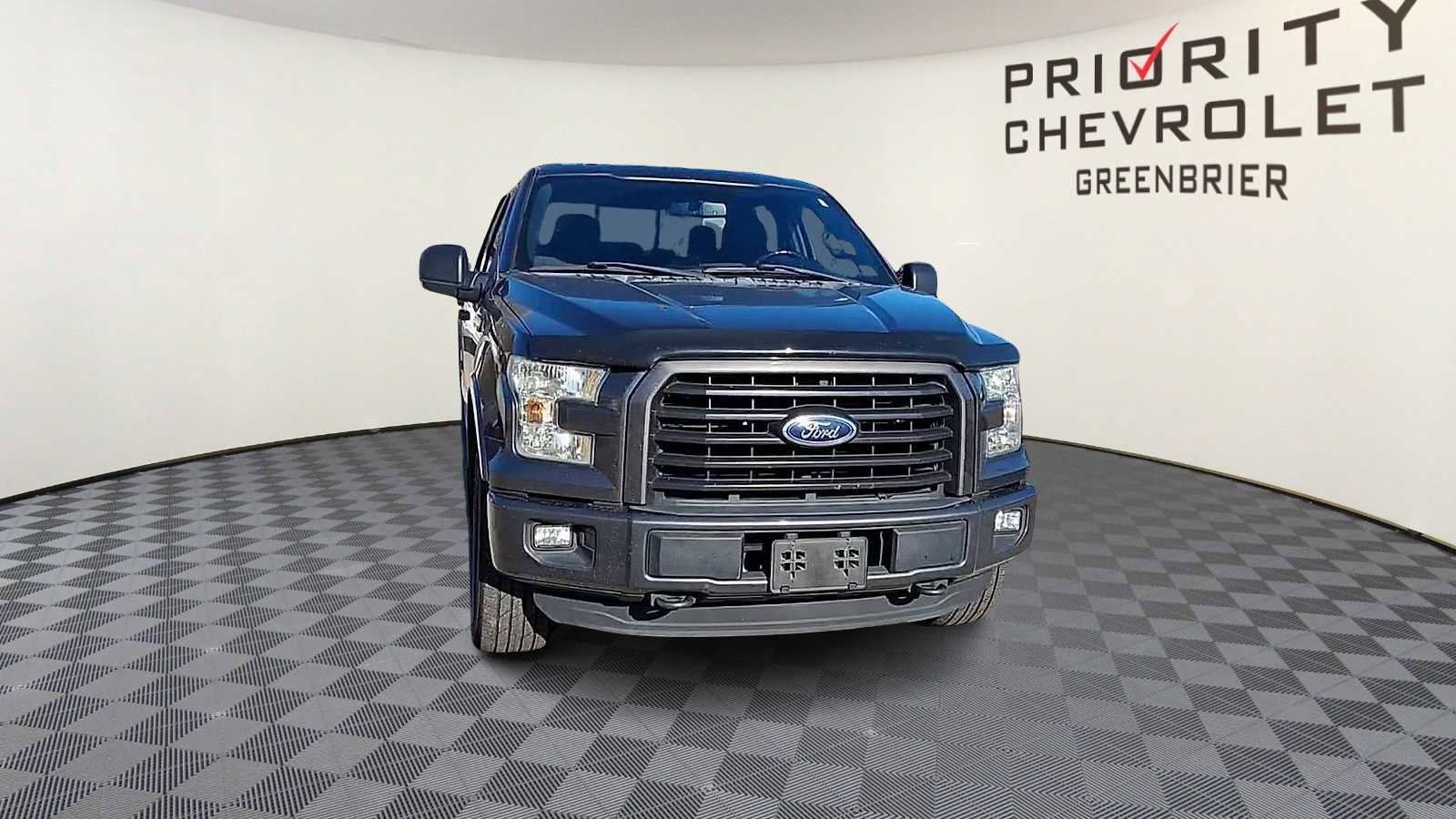 Used 2016 Ford F150 XLT w/ Equipment Group 302A Luxury image 3