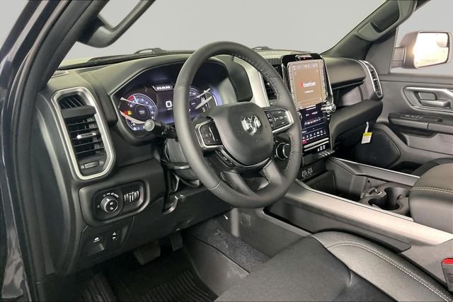 New 2026 RAM 1500 4x4 Crew Cab image 8